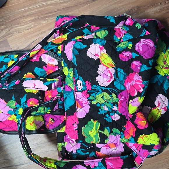 Vera Bradley small back pack - Picture 4 of 10